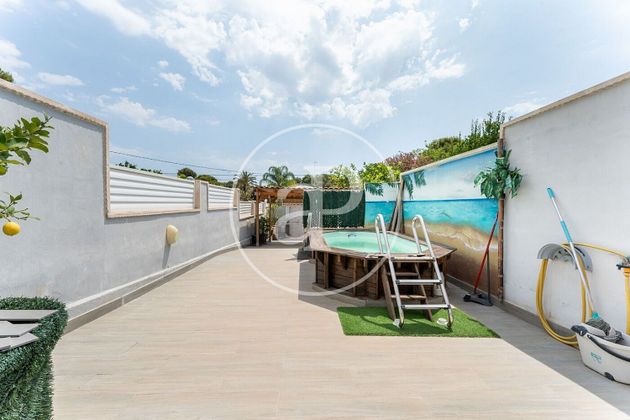 Foto 2 de Casa en venda a La Cañada de 3 habitacions amb piscina i jardí