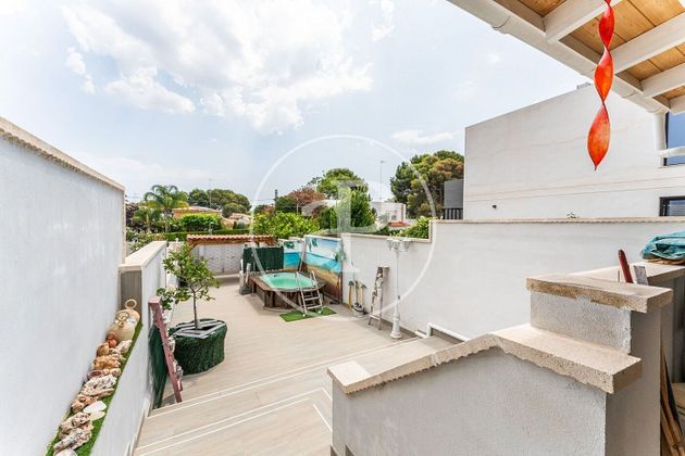 Foto 1 de Casa en venda a La Cañada de 3 habitacions amb piscina i jardí