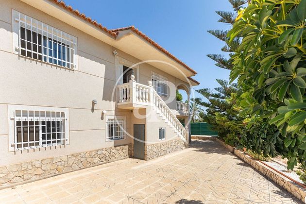 Foto 1 de Xalet en venda a Calicanto - Cumbres de Calicanto - Santo Domingo de 8 habitacions amb terrassa i piscina