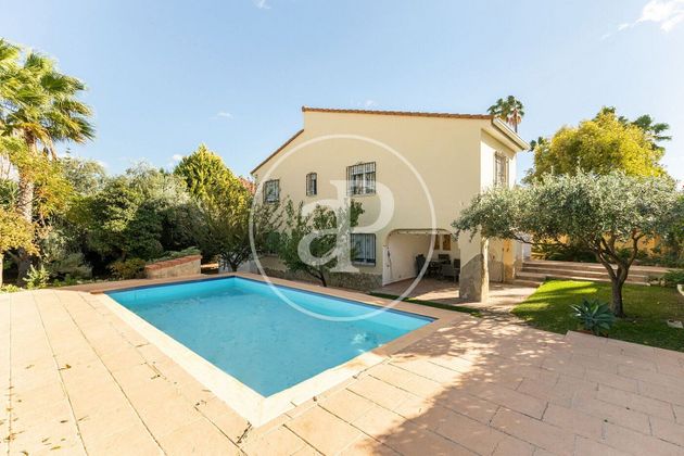 Foto 1 de Casa en venda a San Antonio de Benagéber de 5 habitacions amb terrassa i piscina
