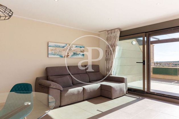 Foto 2 de Piso en venta en Los Arenales del Sol de 2 habitaciones con terraza y piscina