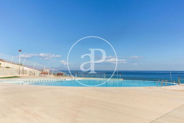 Foto 2 de Piso en venta en Los Arenales del Sol de 2 habitaciones con terraza y piscina