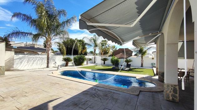 Foto 2 de Venta de chalet en Olocau de 3 habitaciones con terraza y piscina
