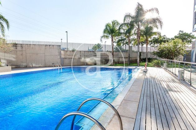 Foto 2 de Estudi en lloguer a Barrio de la Luz amb terrassa i piscina