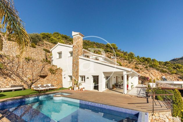 Foto 2 de Alquiler de casa en Montornés - Las Palmas - El Refugio de 5 habitaciones con terraza y piscina