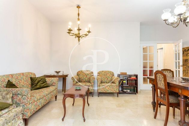 Foto 2 de Pis en venda a El Mercat de 3 habitacions amb garatge i balcó