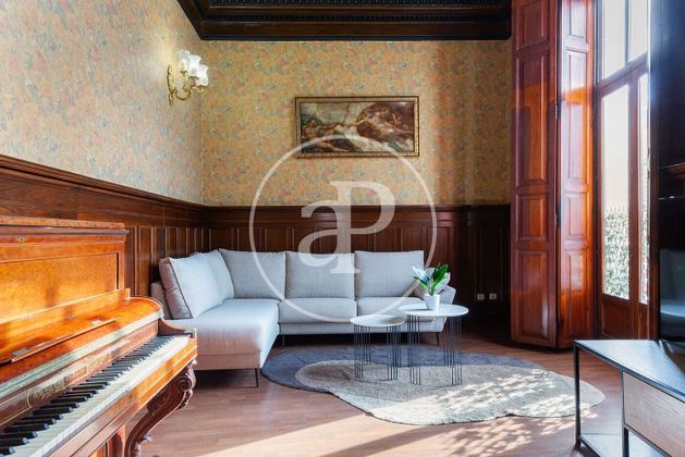 Foto 1 de Alquiler de piso en El Mercat de 2 habitaciones con muebles y aire acondicionado