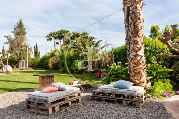 Foto 2 de Chalet en venta en Els Orriols de 4 habitaciones con terraza y piscina