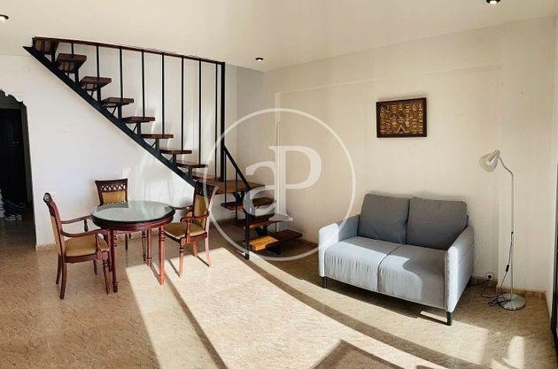 Foto 1 de Alquiler de piso en calle Del Riu Belcaide de 2 habitaciones con piscina y garaje