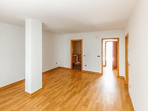 Foto 2 de Pis en venda a Guejar Sierra de 2 habitacions amb garatge i ascensor