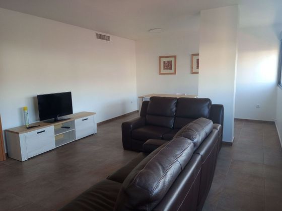 Foto 2 de Pis en lloguer a Zona Centro-Corredera de 3 habitacions amb garatge i mobles