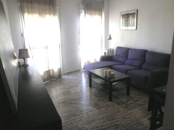 Foto 2 de Pis en venda a Centro - Mérida de 2 habitacions amb mobles i ascensor