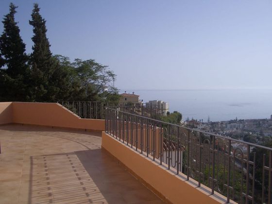 Foto 1 de Xalet en venda a Cotomar - Urbanizaciones de 5 habitacions amb terrassa i piscina