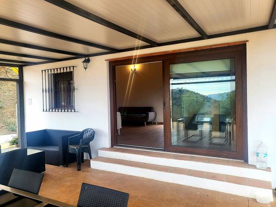Foto 1 de Casa rural en venta en Benamargosa de 1 habitación con jardín y aire acondicionado