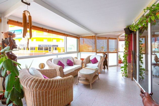 Foto 2 de Piso en venta en calle Del Mar de 2 habitaciones con terraza y piscina