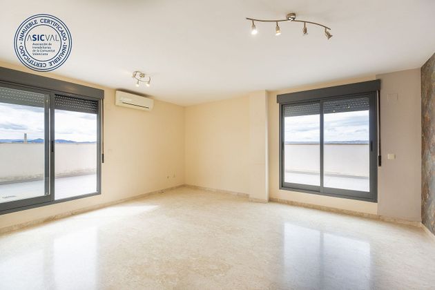 Foto 1 de Ático en venta en Carcaixent de 2 habitaciones con terraza y aire acondicionado