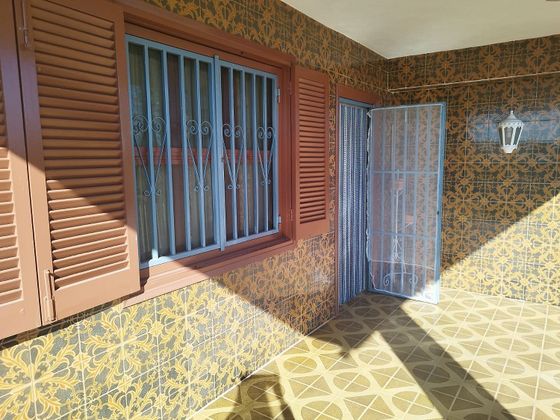 Foto 2 de Xalet en venda a calle Rubí de 4 habitacions amb terrassa i piscina