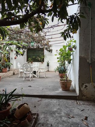 Foto 1 de Venta de chalet en calle De Bernat Artola de 4 habitaciones con terraza
