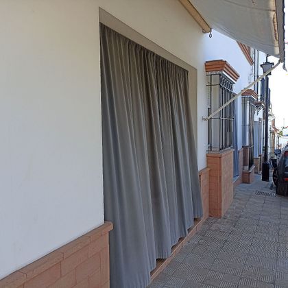 Foto 2 de Casa adossada en venda a Montellano de 5 habitacions amb terrassa i balcó