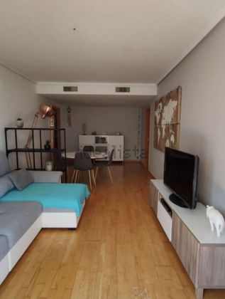 Foto 1 de Piso en alquiler en Riba-roja de Túria de 3 habitaciones con piscina y garaje