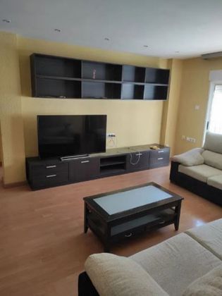 Foto 1 de Piso en alquiler en Benimaclet de 2 habitaciones con muebles y balcón