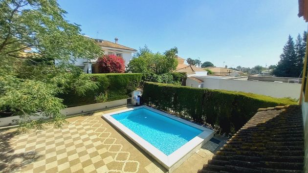 Foto 2 de Chalet en venta en calle Velázquez de 5 habitaciones con terraza y piscina