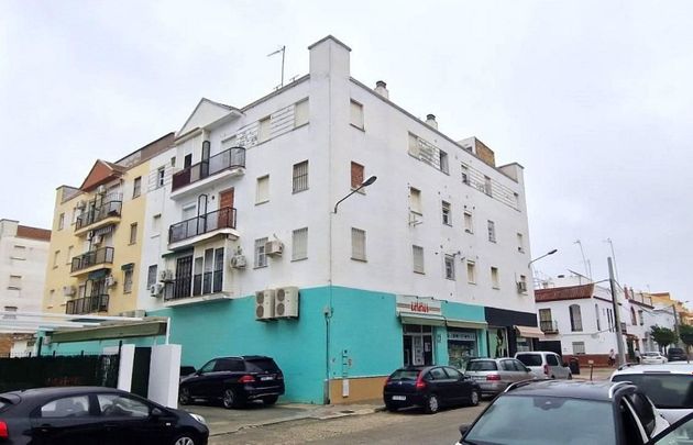 Foto 2 de Pis en venda a Palacios y Villafranca (Los) de 2 habitacions amb balcó i calefacció