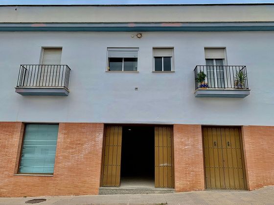 Foto 1 de Local en venda a calle Clara Campoamor de 142 m²