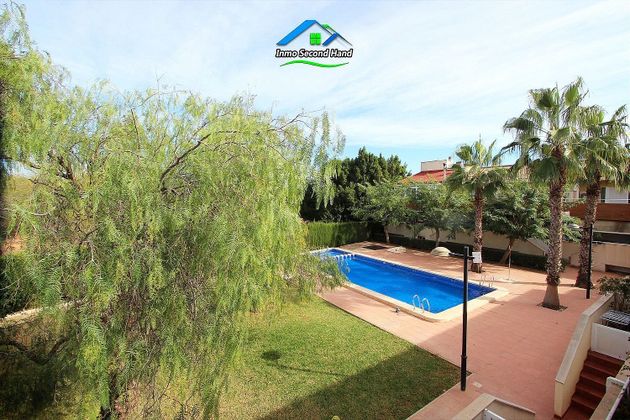 Foto 1 de Chalet en venta en Polígono Santa Ana de 4 habitaciones con terraza y piscina