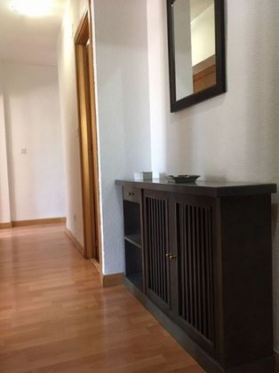 Foto 2 de Pis en venda a Centro - Cáceres de 3 habitacions amb calefacció i ascensor