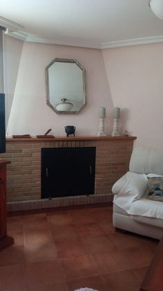 Foto 2 de Casa adossada en venda a Nuevo Cáceres de 4 habitacions amb garatge i calefacció