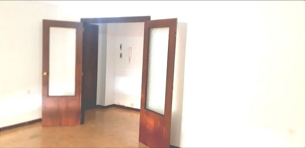 Foto 1 de Pis en venda a Centro - Cáceres de 3 habitacions amb calefacció i ascensor