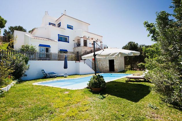 Foto 1 de Chalet en venta en urbanización Rosa de Piedra de 4 habitaciones con terraza y piscina