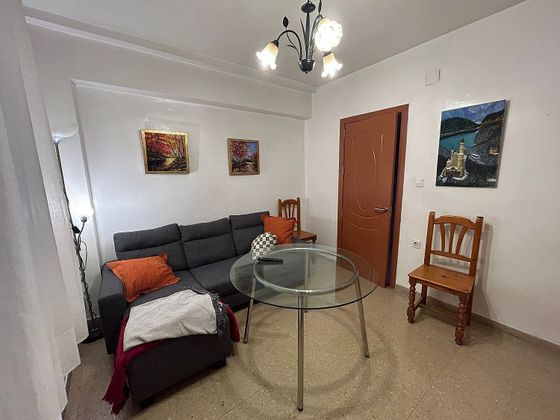 Foto 2 de Piso en alquiler en Camino de Ronda - Rosaleda de 3 habitaciones con terraza y muebles