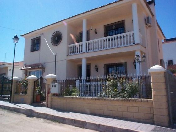 Foto 1 de Xalet en venda a Villanueva del Trabuco de 5 habitacions amb terrassa i piscina