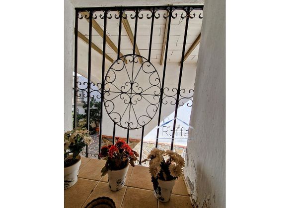 Foto 2 de Xalet en venda a calle Granada de 5 habitacions amb terrassa i garatge