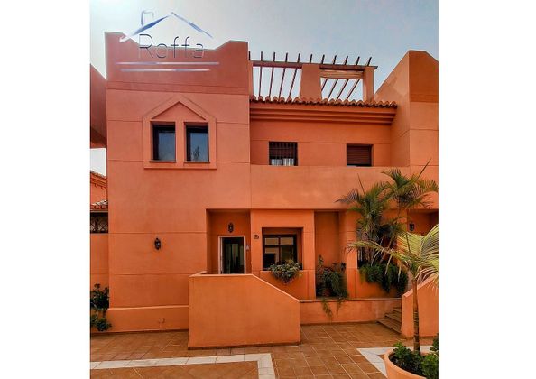 Foto 2 de Casa en venda a Playa de Granada de 4 habitacions amb terrassa i piscina