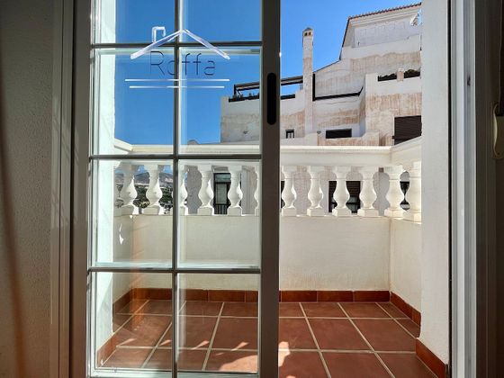Foto 1 de Pis en venda a Salobreña de 2 habitacions amb balcó i ascensor