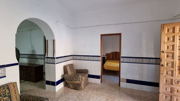 Foto 2 de Casa adosada en venta en calle Fernando Vargas de 4 habitaciones con terraza y aire acondicionado