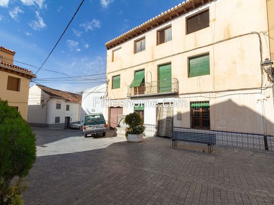 Foto 1 de Casa adossada en venda a calle Pilarillo de 6 habitacions amb terrassa i garatge