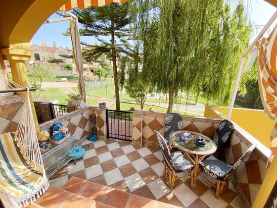Foto 2 de Casa en venda a Punta Umbría de 4 habitacions amb terrassa i piscina