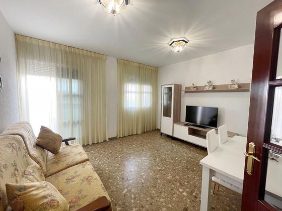 Foto 1 de Alquiler de dúplex en Centro - Huelva de 2 habitaciones con muebles y aire acondicionado