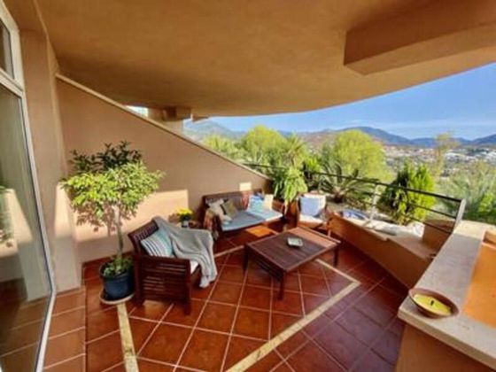 Foto 2 de Venta de piso en Los Naranjos - Las Brisas de 2 habitaciones con terraza y piscina