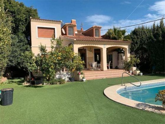 Foto 1 de Casa adossada en venda a Nagüeles Alto de 5 habitacions amb terrassa i piscina