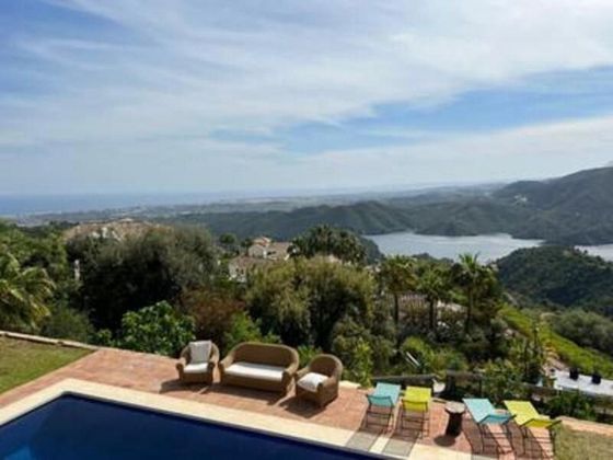 Foto 2 de Xalet en lloguer a Istán de 6 habitacions amb terrassa i piscina
