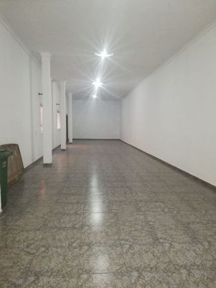 Foto 2 de Alquiler de local en calle Manuel Fernández Benítez de 139 m²