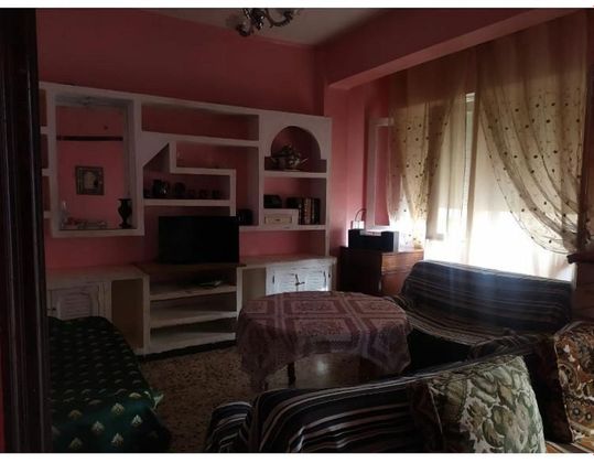 Foto 2 de Pis en venda a Melilla de 3 habitacions amb balcó