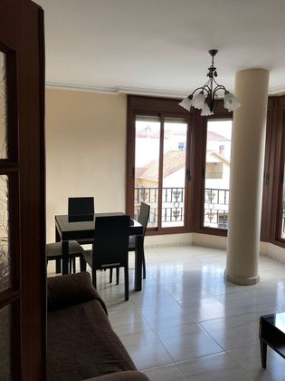 Foto 1 de Piso en alquiler en Melilla de 4 habitaciones con muebles y aire acondicionado