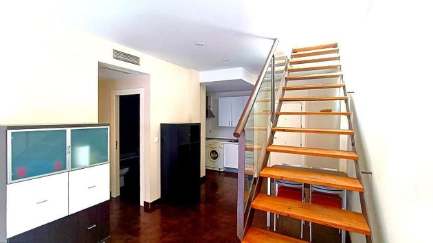 Foto 2 de Pis en venda a Barrio de la Concepción de 3 habitacions amb terrassa i balcó