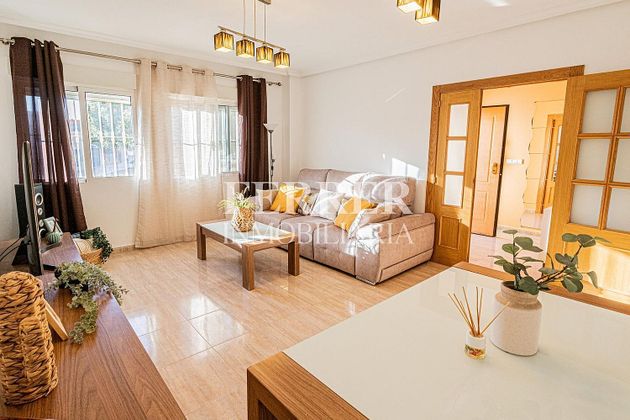 Foto 2 de Casa en venda a La Palma de 3 habitacions amb terrassa i jardí